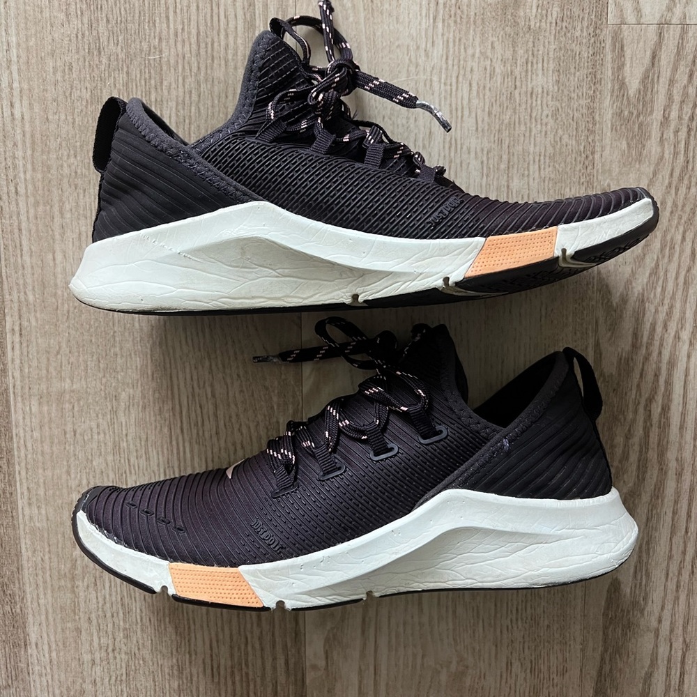 Nike Zoom Tennis Shoes - dark purple + pink